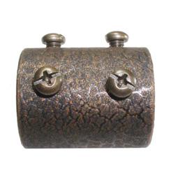 Leather Crackle Coupler